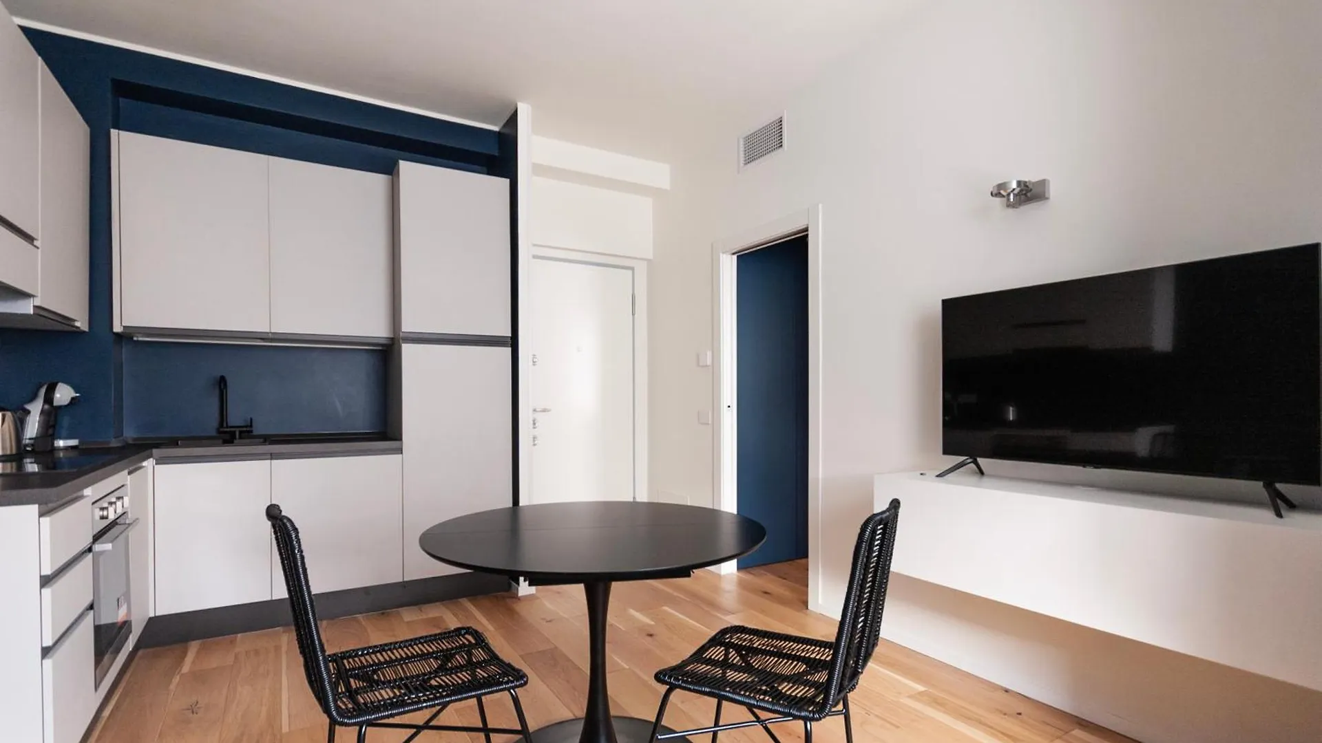 Youhosty - Perego 7 Dx Milan Appartement